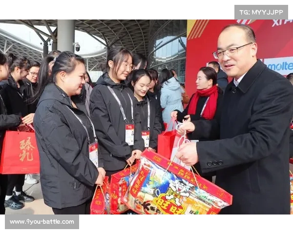 上海迎接巴黎奥运会资格赛,志愿者全力支持赛事顺利进行 上海迎接巴黎奥运会资格赛,志愿者全力支持赛事顺利进行